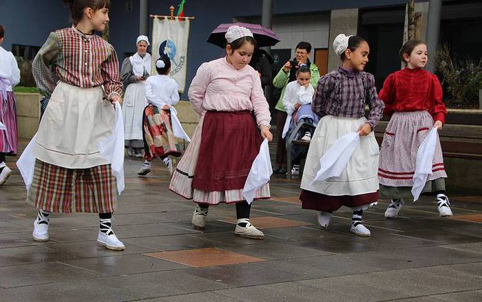 Dantzari Txiki eguna, 2015 52 1427548147048