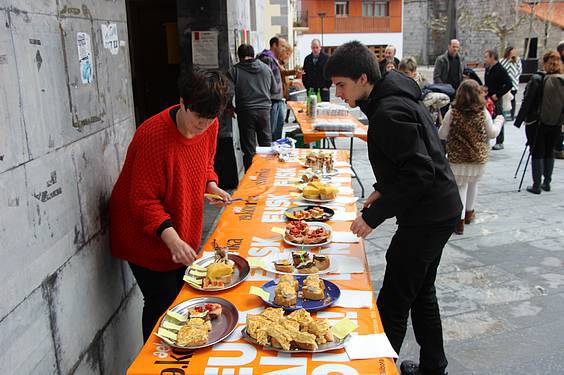 Korrika Eguna, Aduna 32 1425291431310