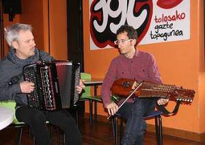 Nyckelharpa eta akordeoia uztartu dituzte ‘ON’ proiektuan