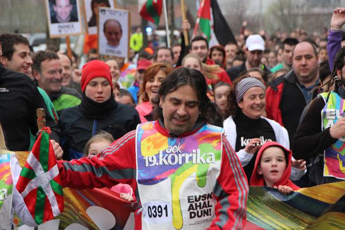 19. Korrika, furgonetatik 84 1426939591120