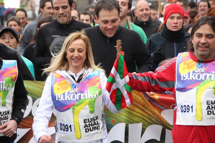 19. Korrika, furgonetatik 85 1426939592692