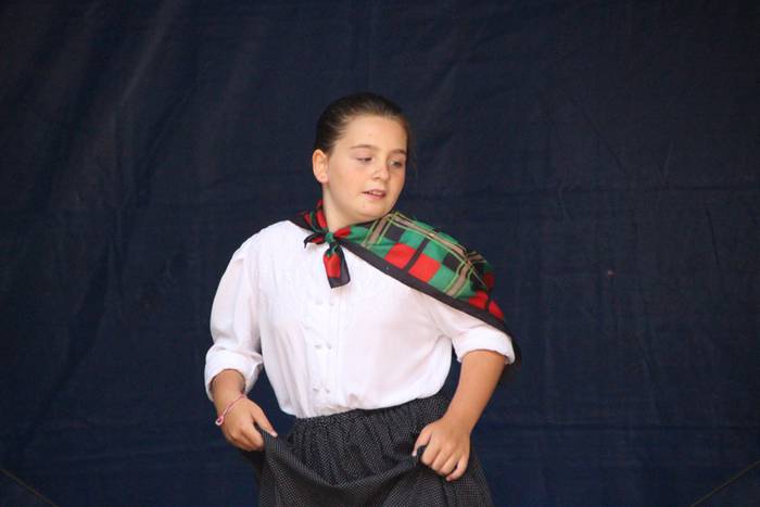 Alegiako Karmen jaiak Sutarri emanaldia 25 1437063405454