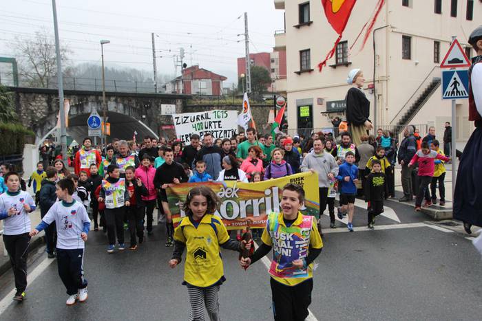 19. Korrika, furgonetatik 88 1426939596383