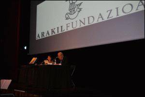 Arakil fundazioa aurkeztu dute Tolosan