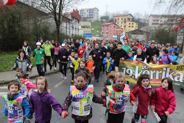 19. Korrika, furgonetatik 95 1426939603816