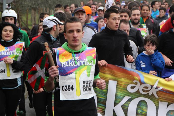 19. Korrika, furgonetatik 104 1426939613636