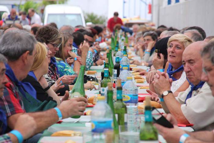 Berazubi auzoren 50. urteurrena 11 1442073473155