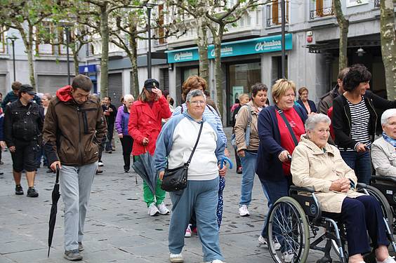 Asteazken osasuntsuak  8 1413372507707