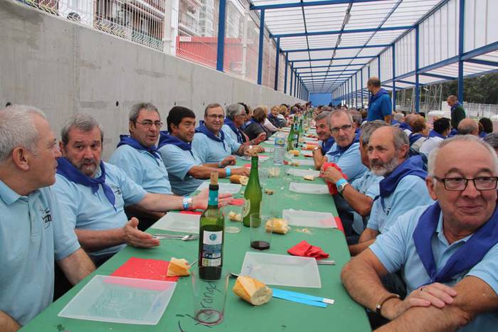 Berazubi auzoren 50. urteurrena 20 1442073476355