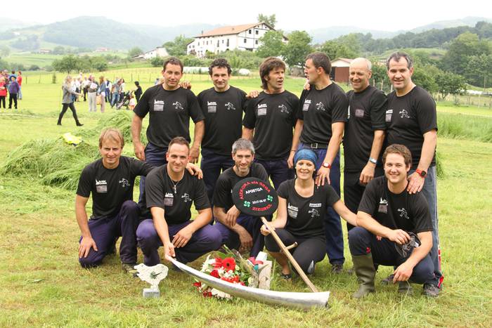 Alatzne Etxaburua astondoa apustu 2015 2 152 1433776079777