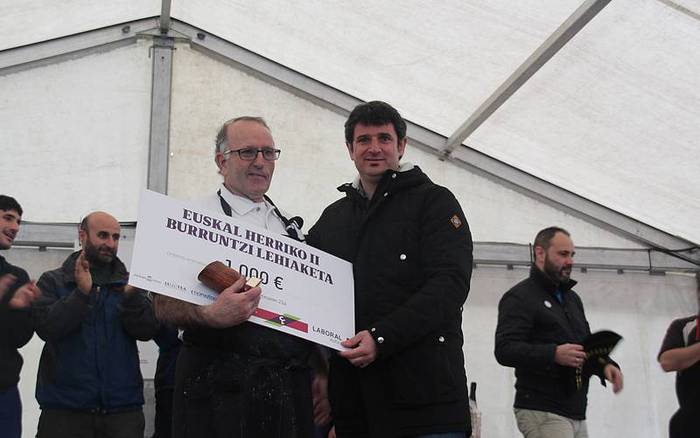 Juan Bautista Etxabe, burruntzian hoberena 14 1426957651872