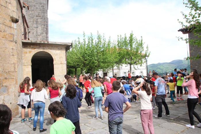 Asteasuko Elizmendiko jaiak 23 1430583974975