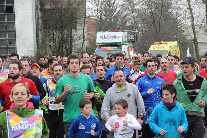 19. Korrika, furgonetatik 111 1426939621508