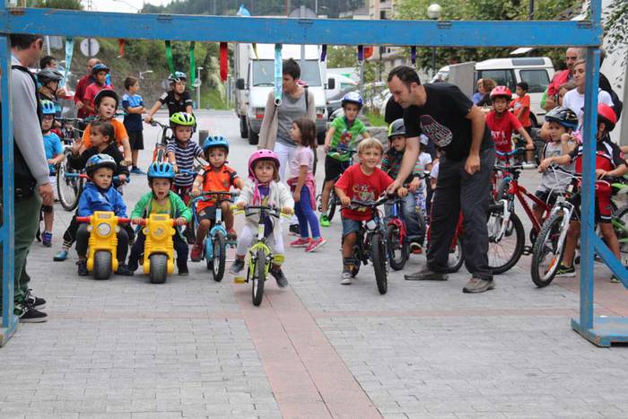 Alegiako Kalebeherako jaiak 2015 28 1442077940673