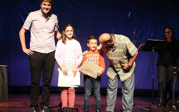 Uxola Sariak 2015, sari banaketa 8 1433956241324