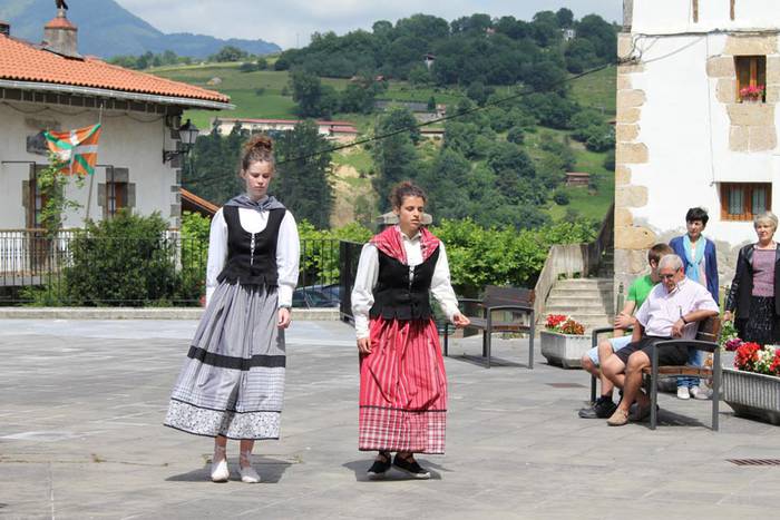 Belauntza San Joan Eguna 25 1435148080755