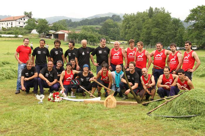 Alatzne Etxaburua astondoa apustu 2015 2 159 1433776090537