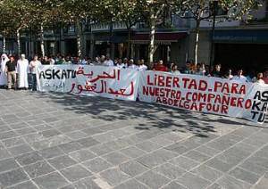 Legorretan atxilotu zuten Abdelghaffour Bensaoularen askatasuna eskatu dute