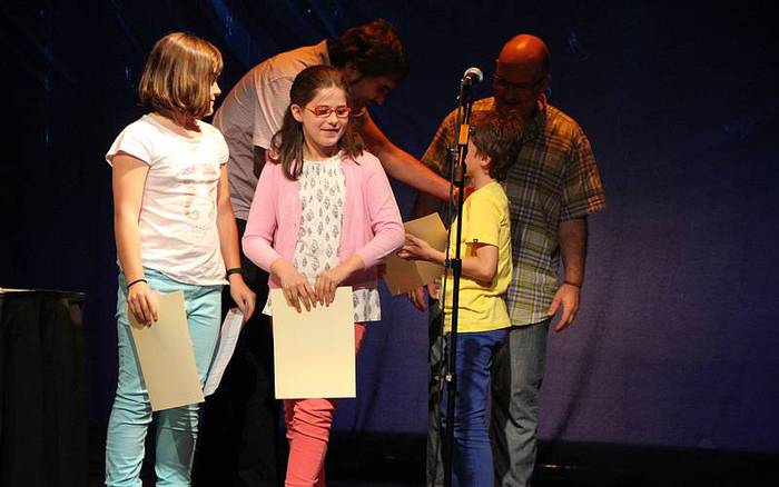 Uxola Sariak 2015, sari banaketa 10 1433956242962