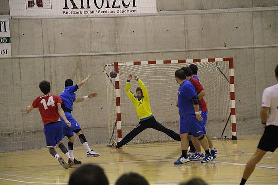 Tolosa Eskubaloia - Usurbil 27 1413991196354