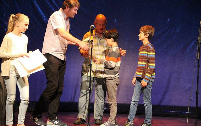 Uxola Sariak 2015, sari banaketa 14 1433956246618