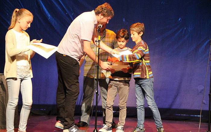 Uxola Sariak 2015, sari banaketa 15 1433956247698