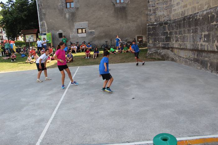 Altzoko Frontoi Zaharreko Txapelketa 2015 11 1436435321317