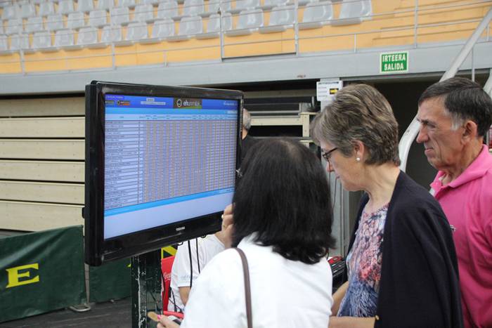 Ehunmiliak proba Tolosatik 2015 11 1436612825747