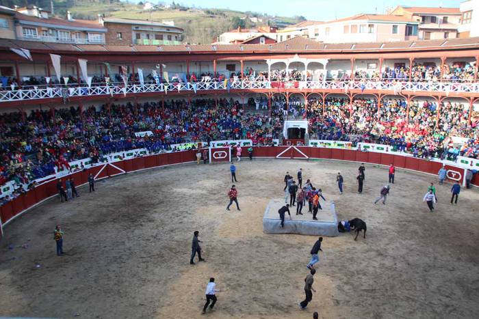 ostegun gizen 2015 zezenak 3 1 1423763581591