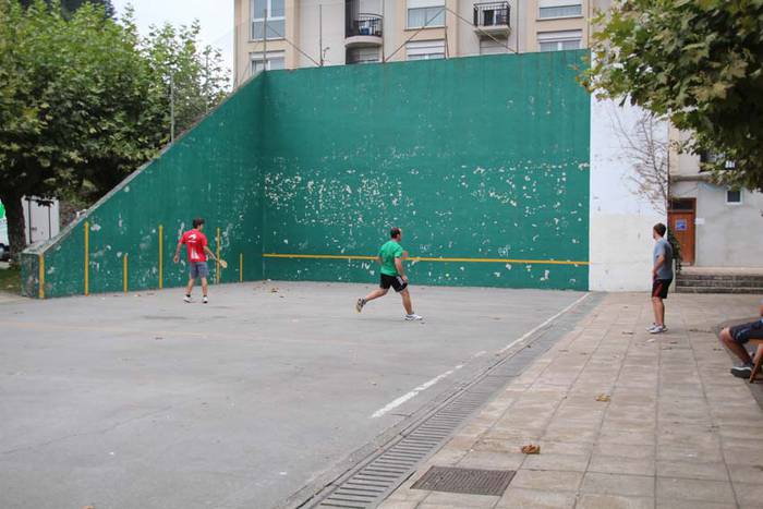 Alegiako Kalebeherako jaiak 2015 59 1442077950524