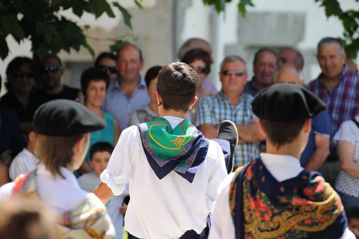 Asteasu jaiak sanpedro 2015 dantzasoka 1 1435582516778