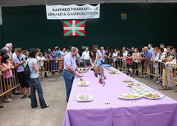 Ibarrako Piperraren Lehiaketa Gastronomikoa martxan da