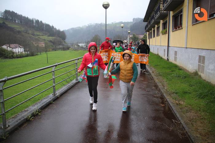 Korrika Txikiak 2015 15 1427128257707