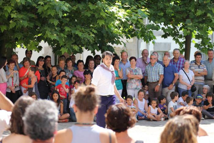 Asteasu jaiak sanpedro 2015 dantzasoka 9 1435582528394