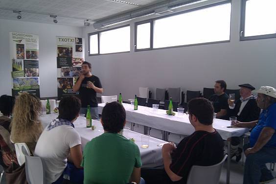 Ikaztegietako azoka 5 1380979223098