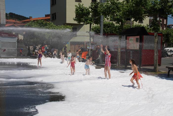 anoetako festak umeen eguna 2015 6 1433433228359