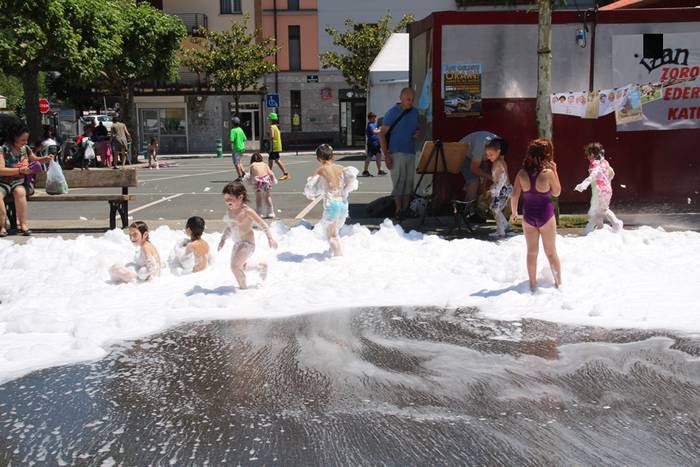 anoetako festak umeen eguna 2015 7 1433433229751