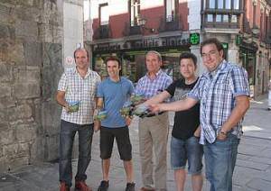 «Gogo handiz» osatu du bere azken diskoa Isidro Larrañagak