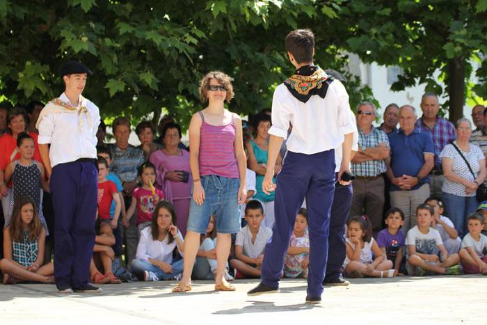 Asteasu jaiak sanpedro 2015 dantzasoka 25 1435582552614