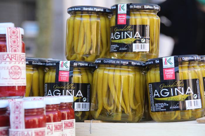 azoka solidarioa 7 1425726585254