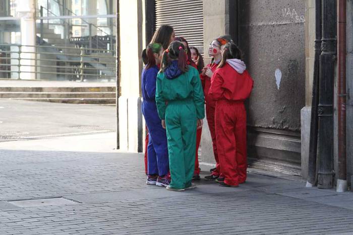 Kaleko giroa, Ostegun Gizena 2015 5 1423757919675