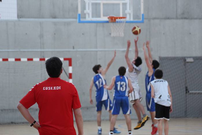 euskal selekzioa kadeteak tolosan 5 1427734763275