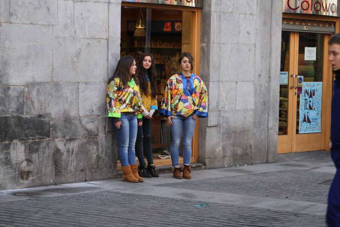 Kaleko giroa, Ostegun Gizena 2015 12 1423757929038