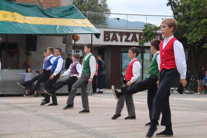 altzon haurrak dantzan 20 1438280897657