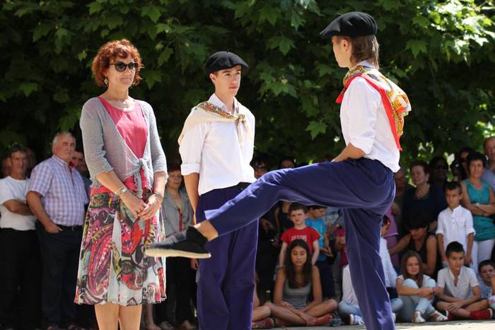 Asteasu jaiak sanpedro 2015 dantzasoka 39 1435582573682