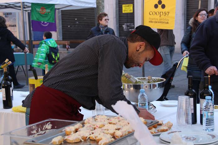 azoka solidarioa 22 1425726603309