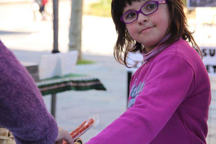 azoka solidarioa 25 1425726607510