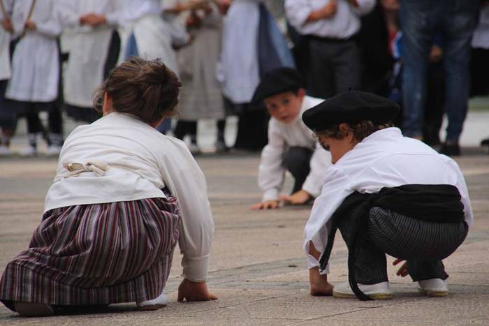 altzon haurrak dantzan 23 1438280898551