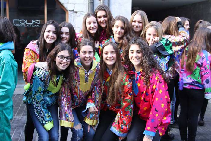 Kaleko giroa, Ostegun Gizena 2015 24 1423757942848