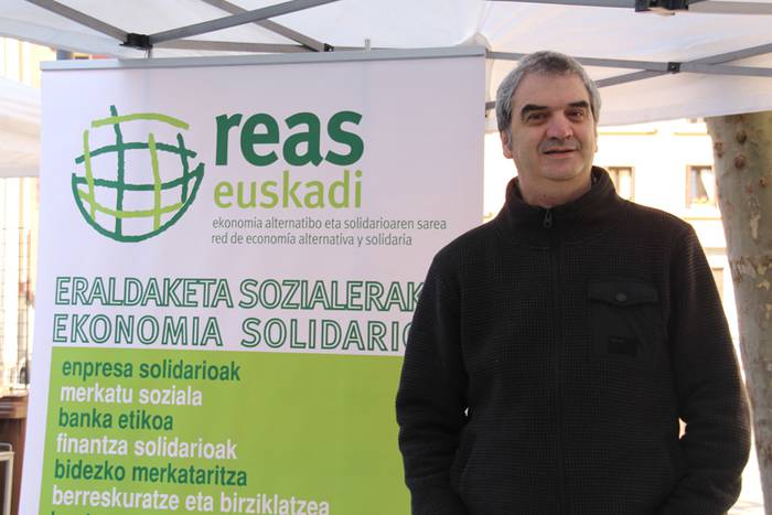 azoka solidarioa 30 1425726613610